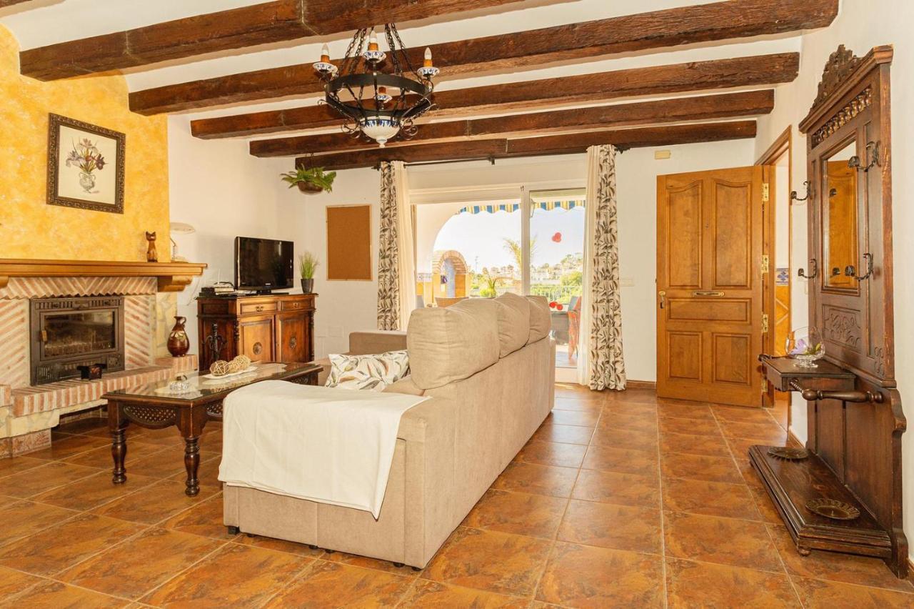 Villa Triana Nerja Exteriör bild