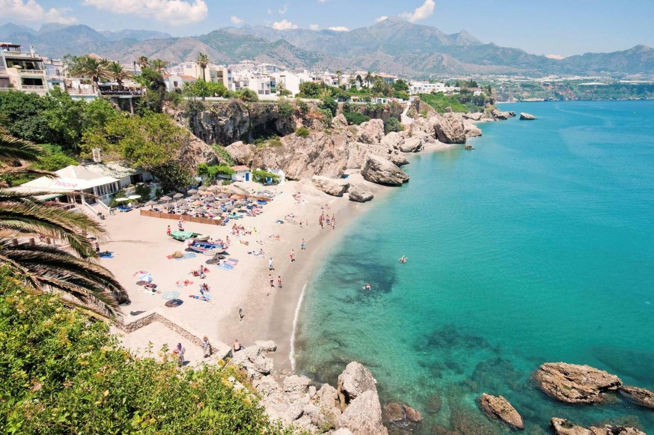 Villa Triana Nerja Exteriör bild
