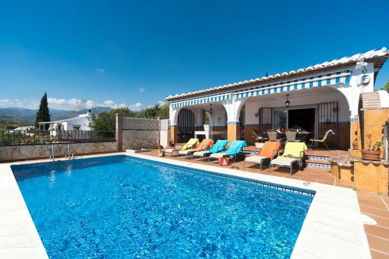 Villa Triana Nerja Exteriör bild