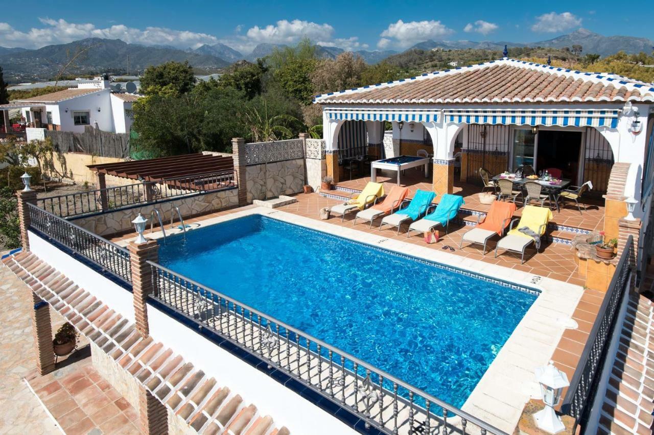 Villa Triana Nerja Exteriör bild